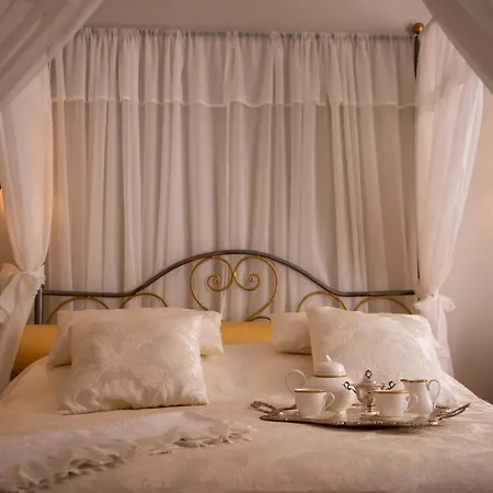 Couette-café Casa Isabella Rocca San Giovanni