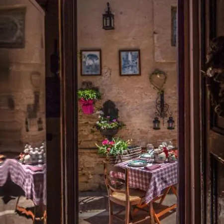 Casa Isabella 3*