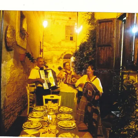 Nocleg ze śniadaniem Casa Isabella 4*