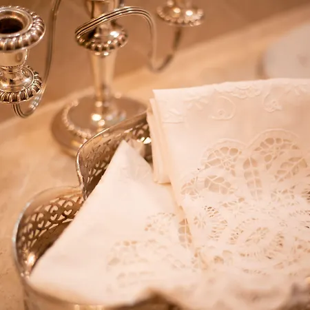 Casa Isabella Bed & Breakfast