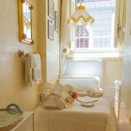 Casa Isabella Bed & Breakfast 4*