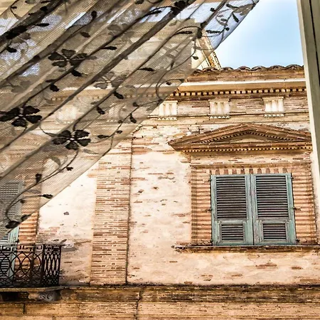 Casa Isabella Bed & Breakfast 3*